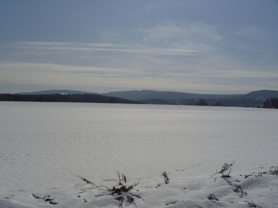 Widok na Czarną Górę zamiar był dzisiaj ją odwiedzić ale bbrrrrrr zimni w racice ;) i nie poszło.