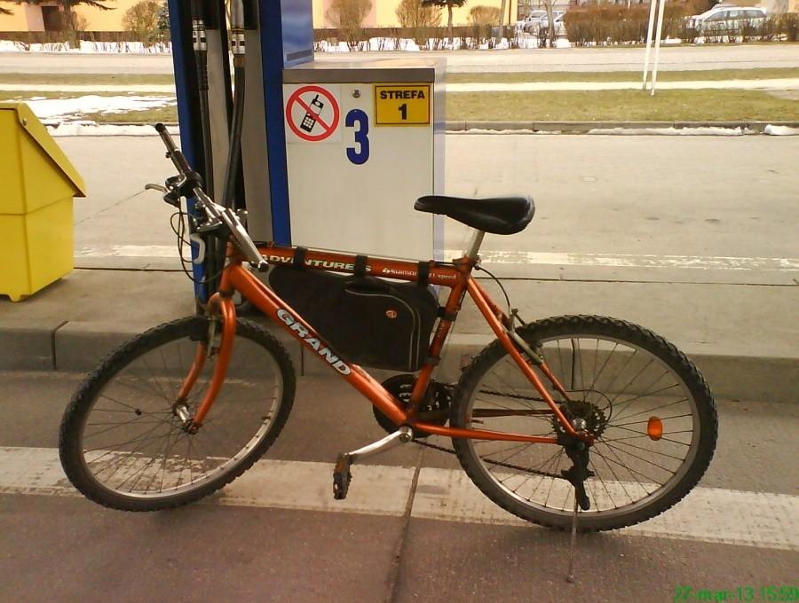 Jazda w pierwszej strefie! I drugi szczyt perfidii: zdjęcie z komórki. :)