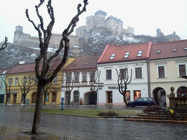 Zamek w Trenczynie