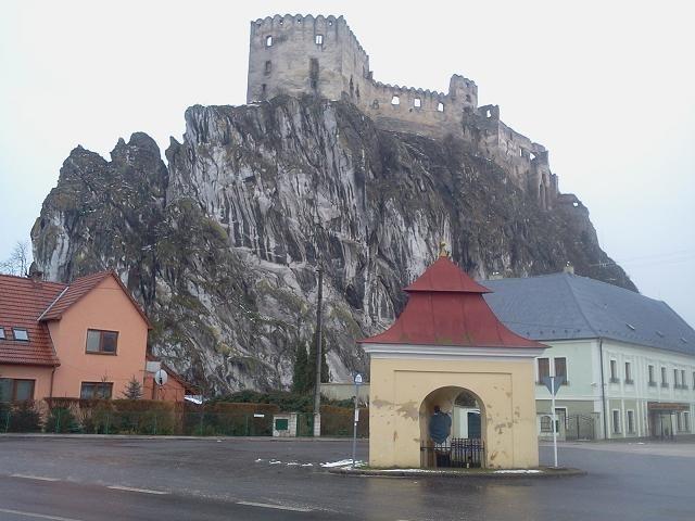 Zamek Beckov