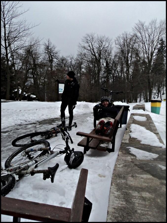 W końcu wolna ławka na Ślęży :)