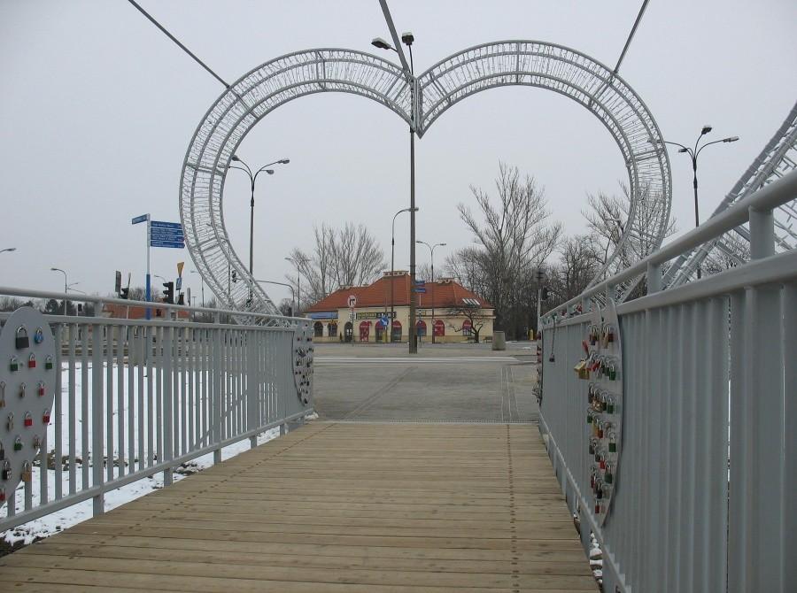 Serduszkowy mostek w Wilanowie