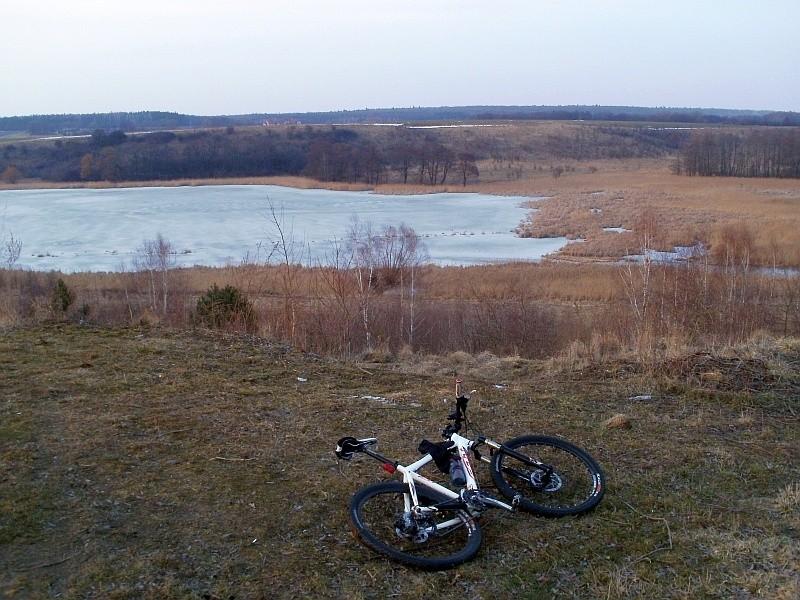 Góra - Jezioro Góra w dolinie Rzeki Cybiny