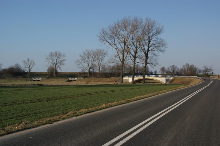 Unijna droga pomiędzy Krzyżkowicami a Dytmarowem