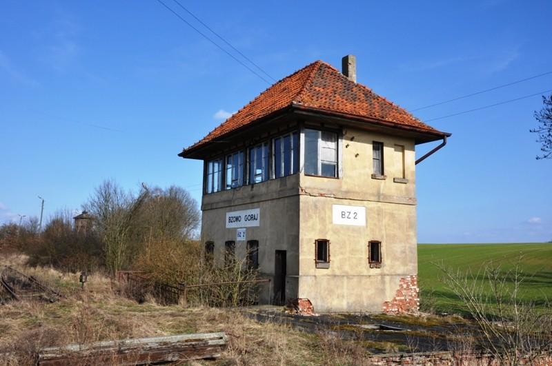 Nieczynna stacja kolejowa Bzowo Goraj