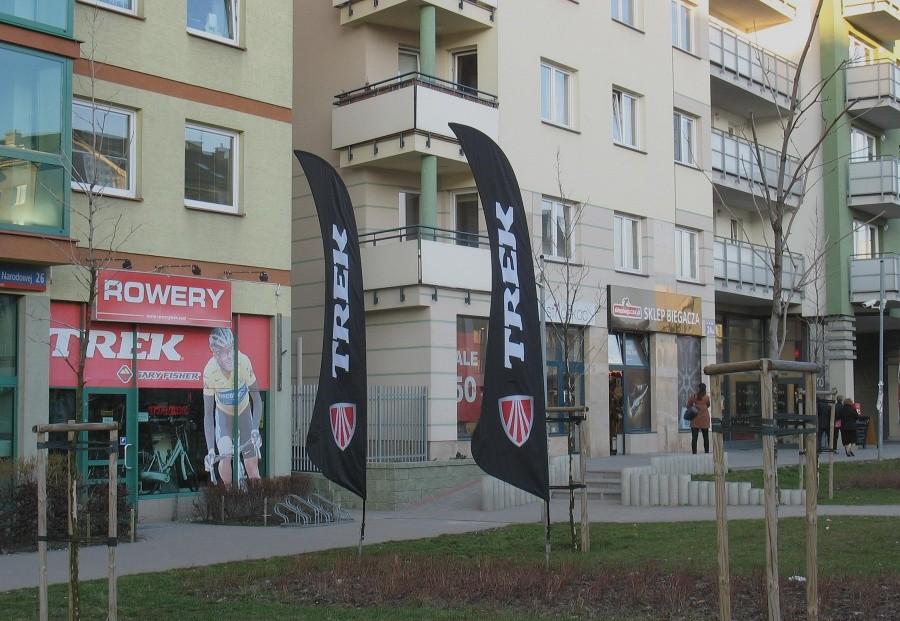 Jeden biega, drugi pedałuje