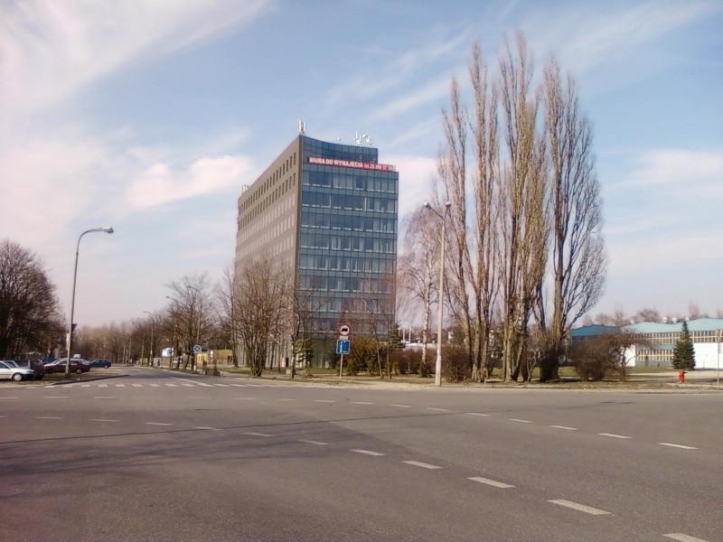 Biurowiec przy Traktorowej / Św. Teresy