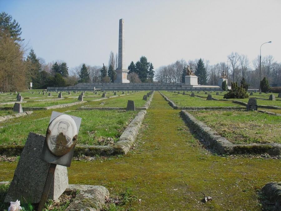 Cmentarz Mauzoleum Żołnierzy Radzieckich