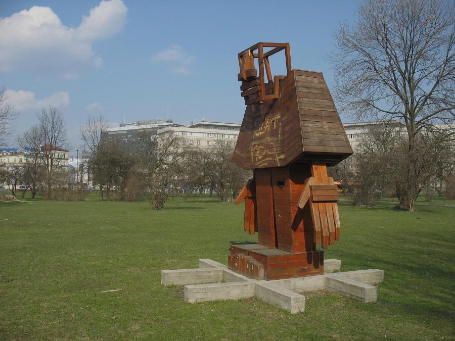 CosmoGolem z Pola Mokotowskiego
