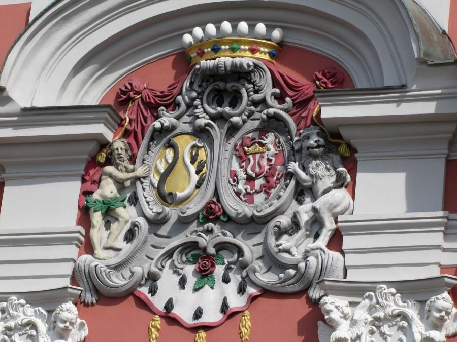 Wszystko ładnie odrestaurowane .