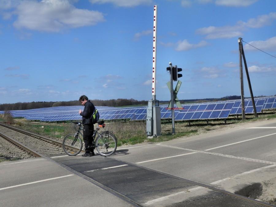 Elektrownie słoneczne w Ramin, inne ujęcie.