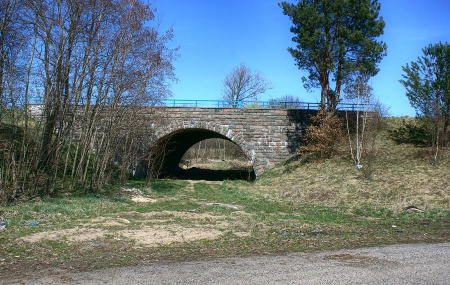 wiadukt na drodze nr 142