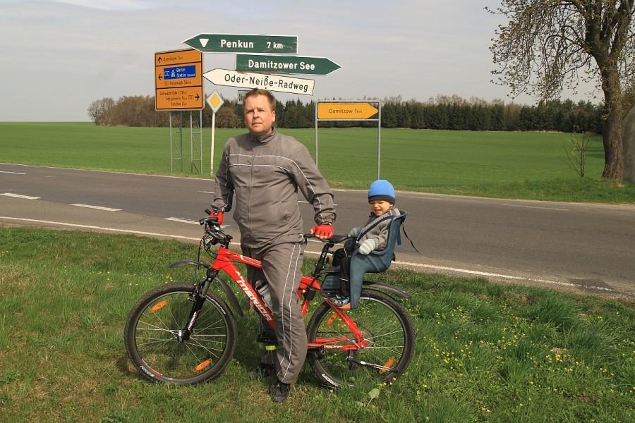 Oder-Neisse-Radweg. W pobliżu Damitzow