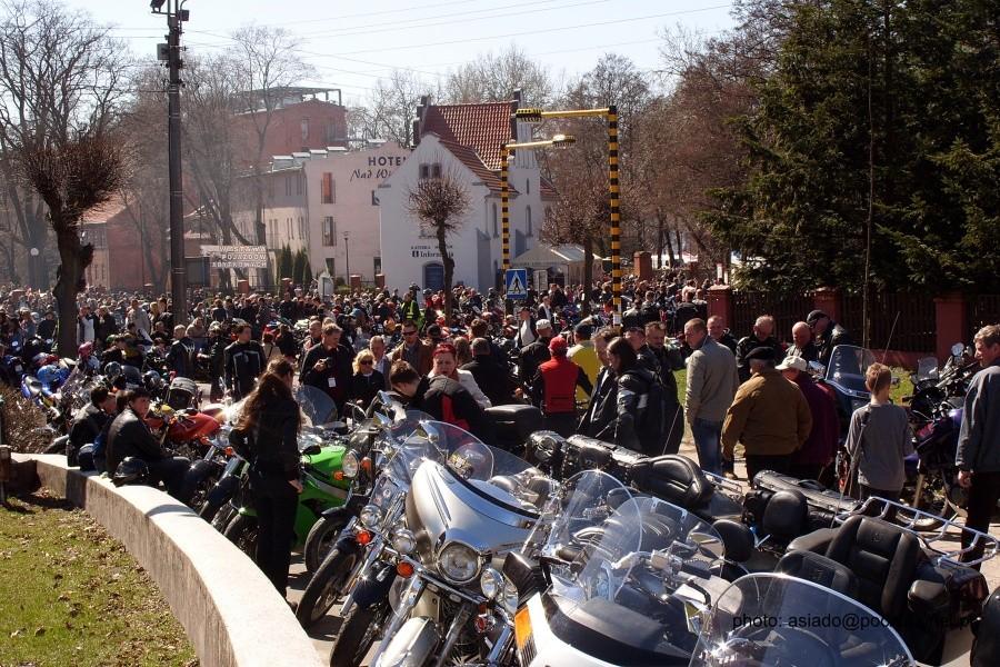 "Kociewska wiosna" - zlot motocykli i pojazdów zabytkowych w Pelplinie