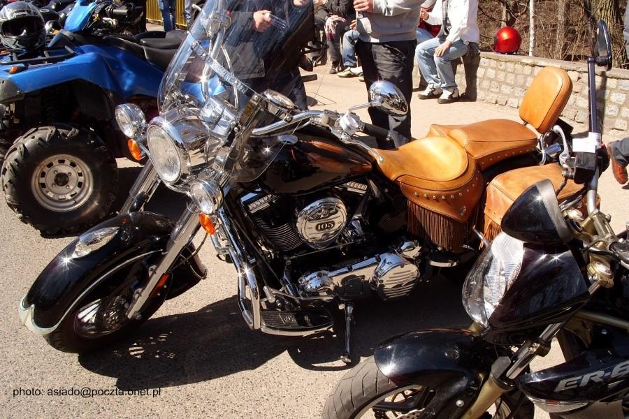 "Kociewska wiosna" - zlot motocykli i pojazdów zabytkowych w Pelplinie
