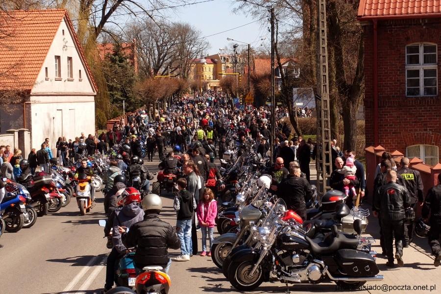 "Kociewska wiosna" - zlot motocykli i pojazdów zabytkowych w Pelplinie