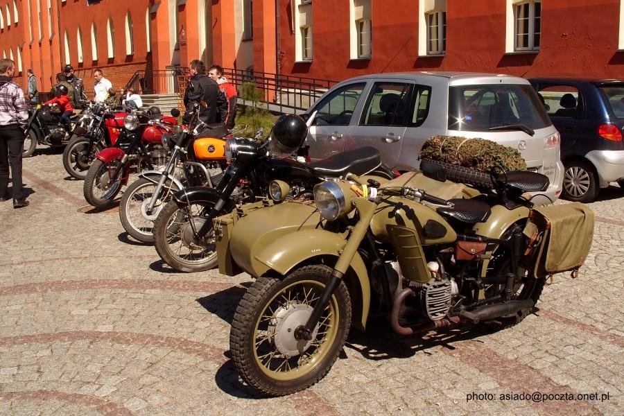 "Kociewska wiosna" - zlot motocykli i pojazdów zabytkowych w Pelplinie
