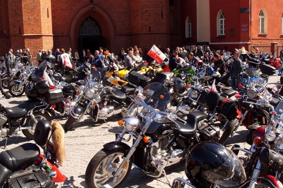 "Kociewska wiosna" - zlot motocykli i pojazdów zabytkowych w Pelplinie