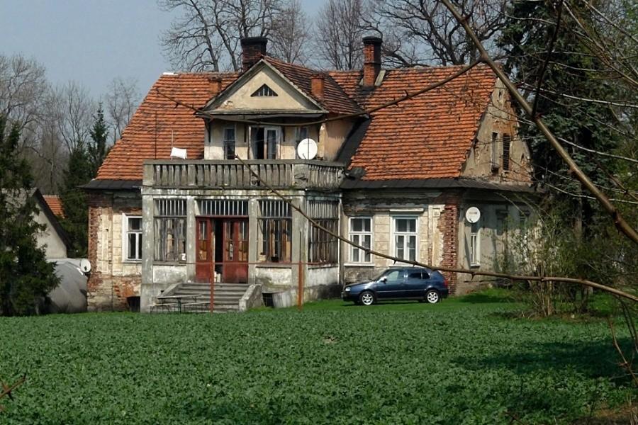 Pisarzowice-Dwór Jerzego Krzemienia (dolny dwór)