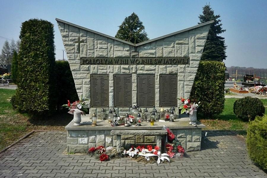 Pamiątkowa tablica na cmentarzu