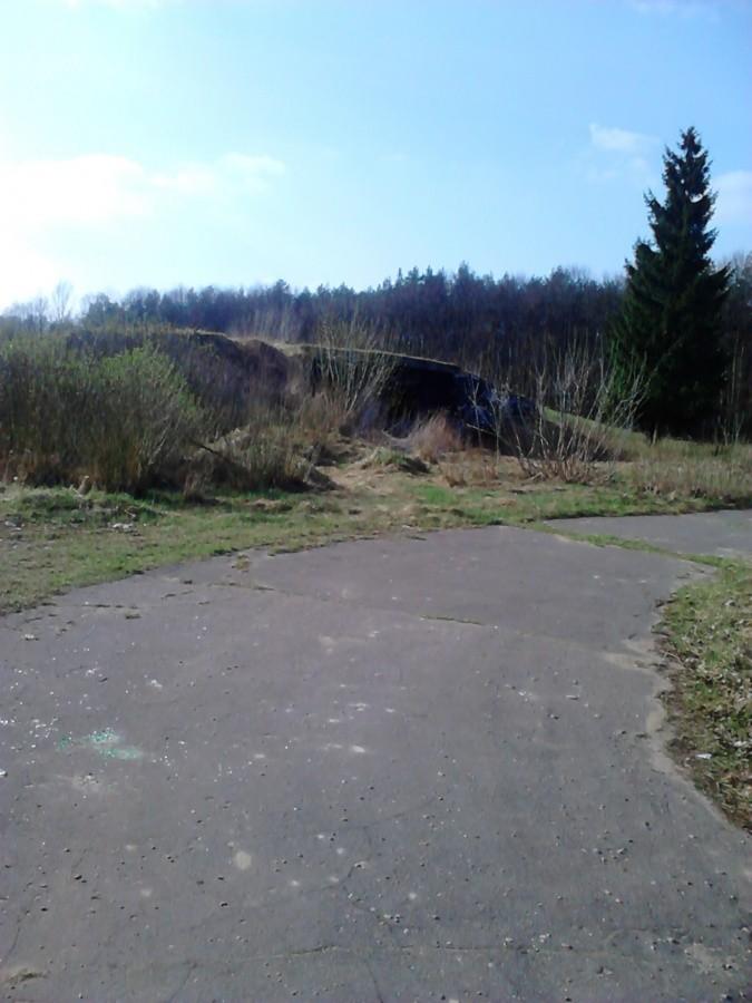 Do tego bunkra był asfalt