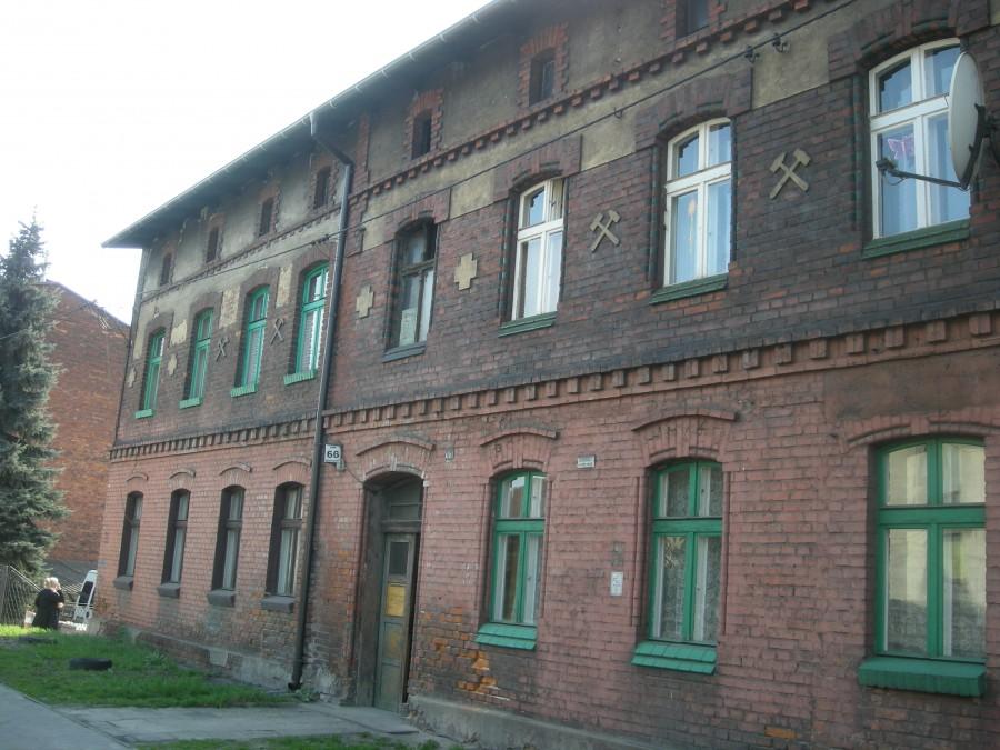 Kamienica z insygniami górniczymi