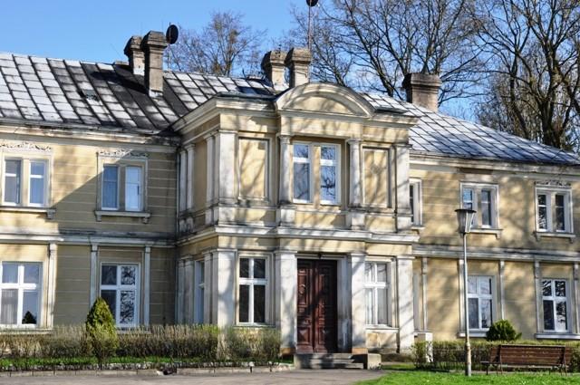 Wejście główne do Pałacu