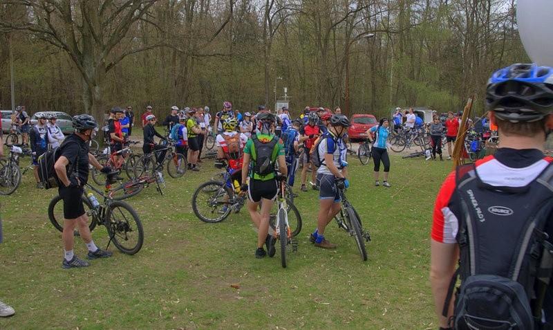 Przyjechalo trochę bikerów