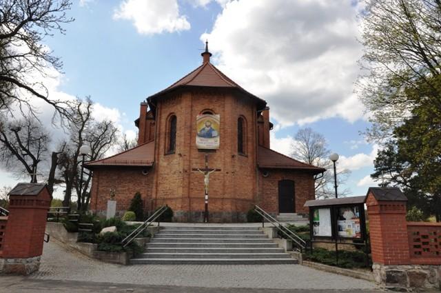 Kościół NMP Wniebowziętej w Piłce