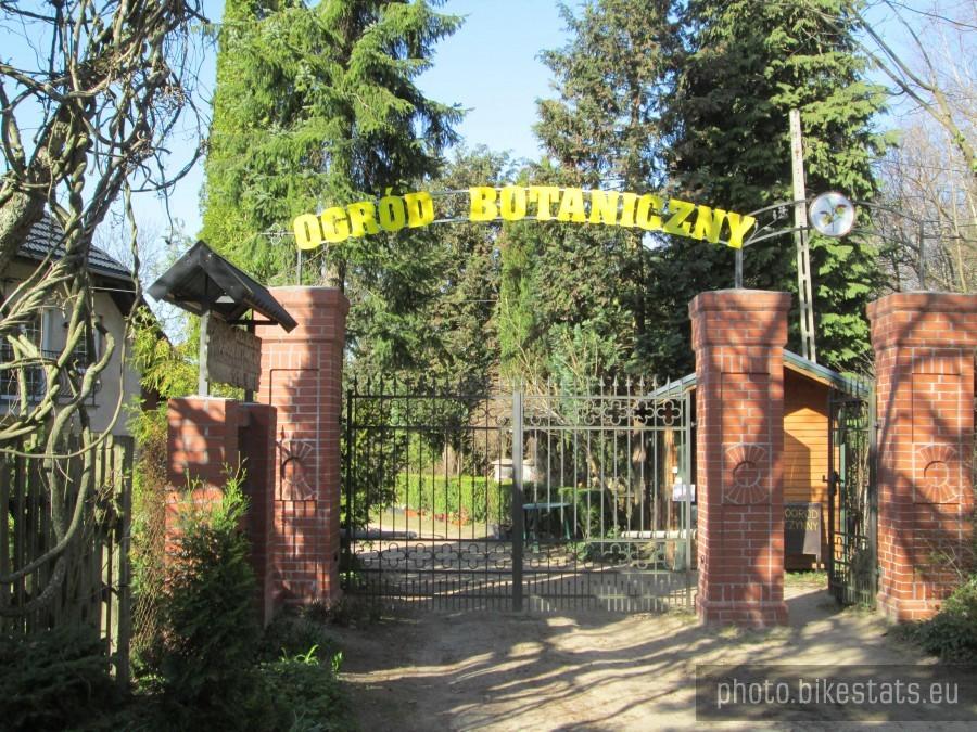 Ogród botaniczny w Gołubiu