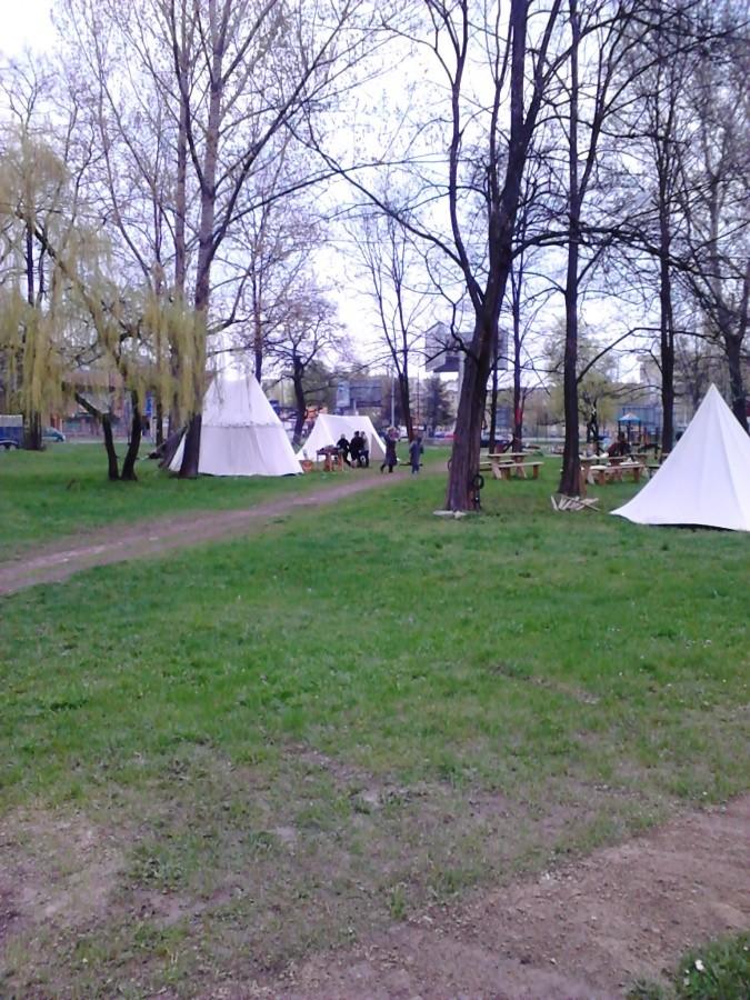 Końcówka festynu na skwerku przy ratuszu