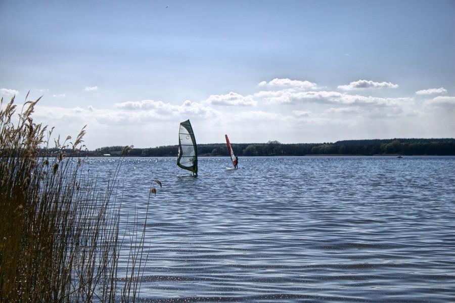 windsurfing nad Miediwem