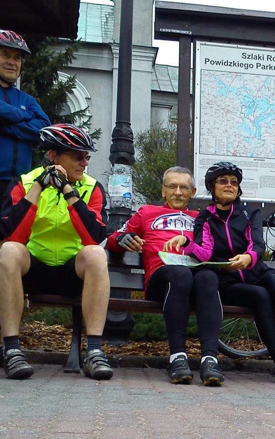 Na tej ławce siedzi ponad 200 lat historii ...