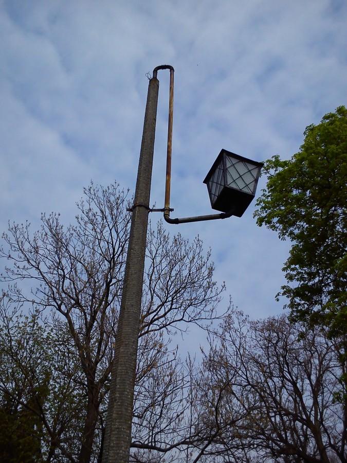 Żydowo "stylowe" oświetlenie parku