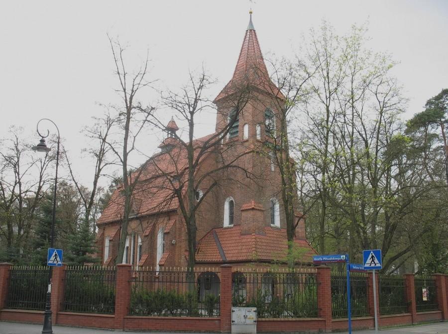 Konstancin - kościół Wniebowzięcia NMP