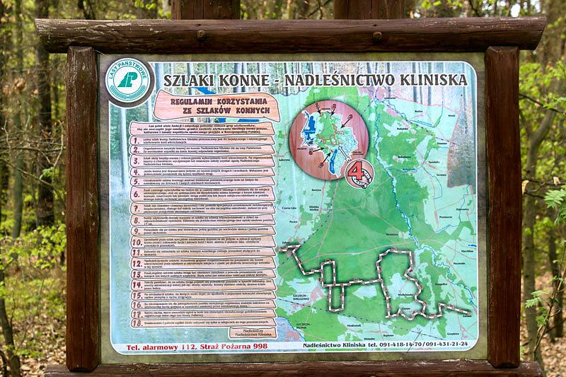 o szlakach rowerowych informacji nie ma ale o konnych tak :)