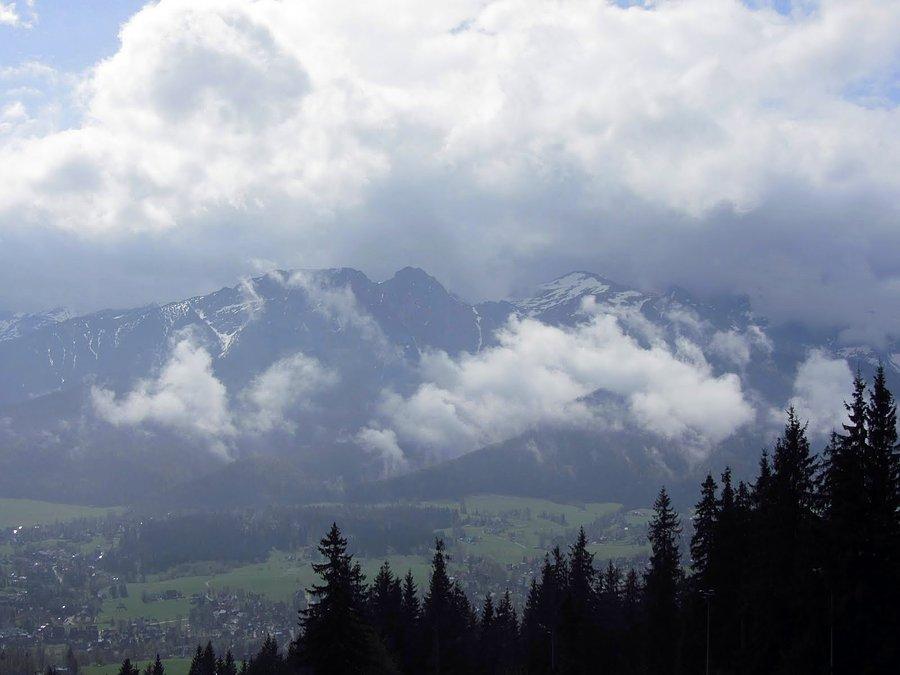 Widok na Tatry z Gubałówki. Chwilę po burzy.