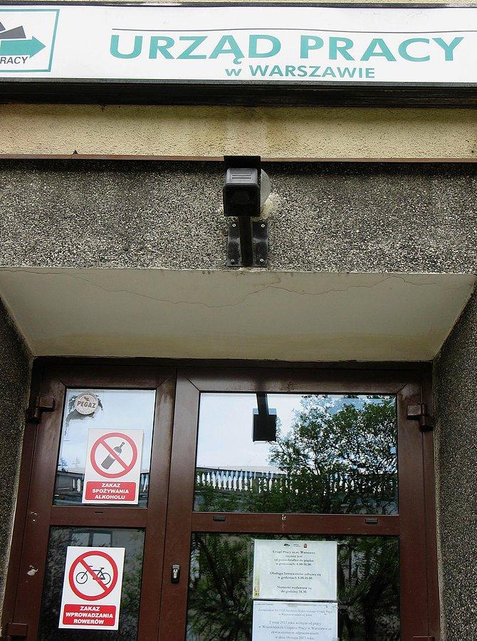Zakaz spożywania, zakaz rowerowania, pracy też nie ma !