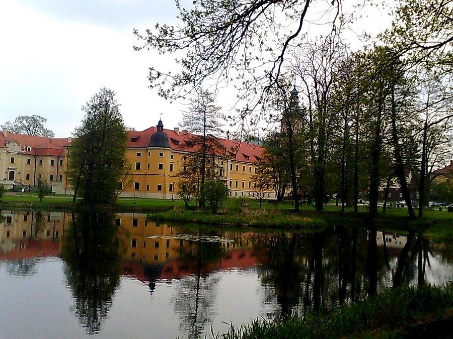 Pocysterski Zespół Klasztorno-Pałacowy w Rudach Wielkich