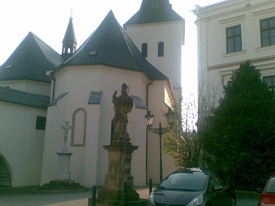 Pomnik św. Patryka w Karwinie Frysztacie