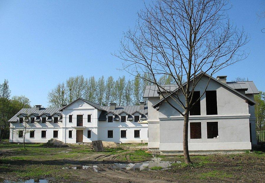 Ustanów - będzie hotel ?
