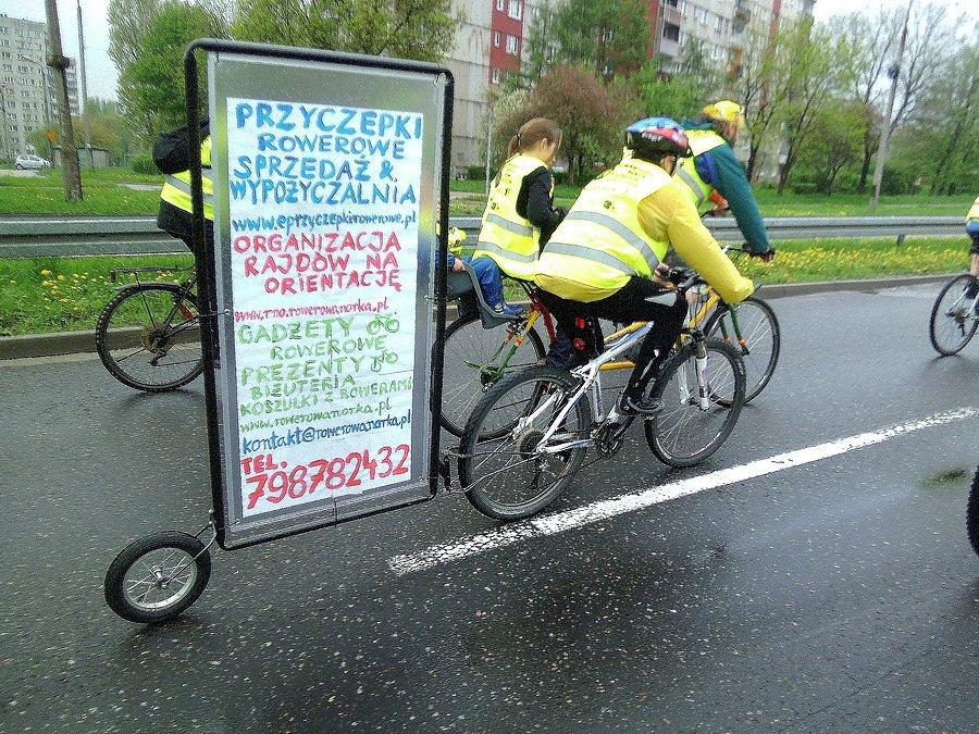 VI ZMK, Z przyczepką reklamową