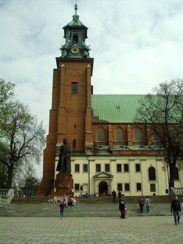 Katedra i pomnik Bolesława Chrobrego