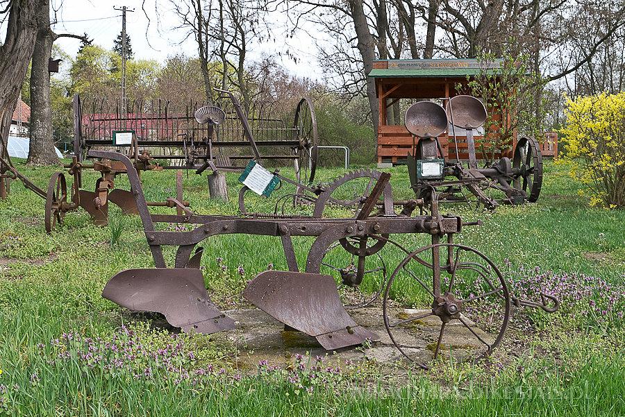 Skansen nad potokiem