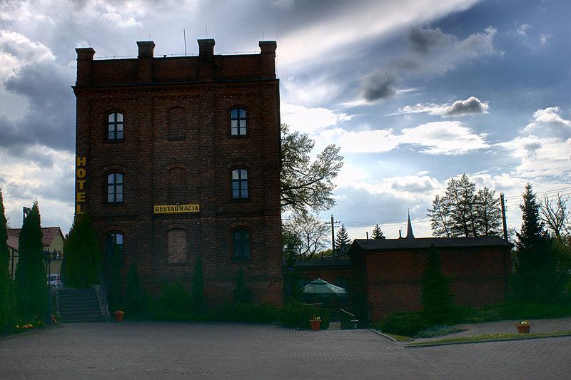 Kiedyś młyn teraz Hotel Mały Młyn