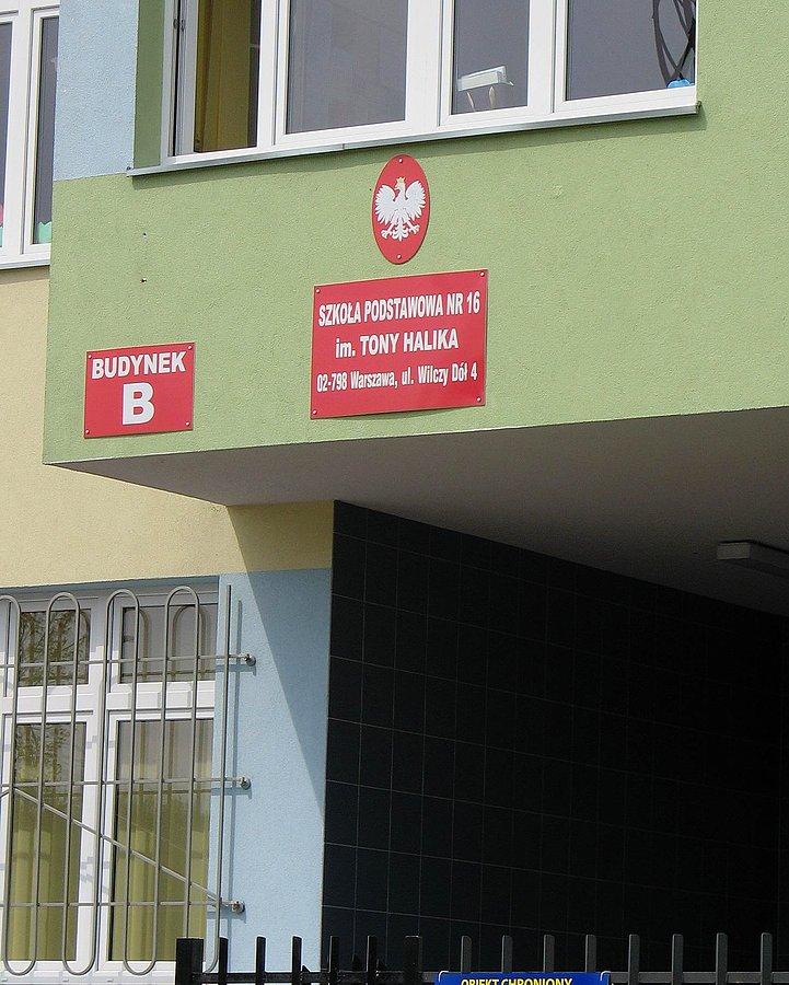 Szkoła im. Tony Halika