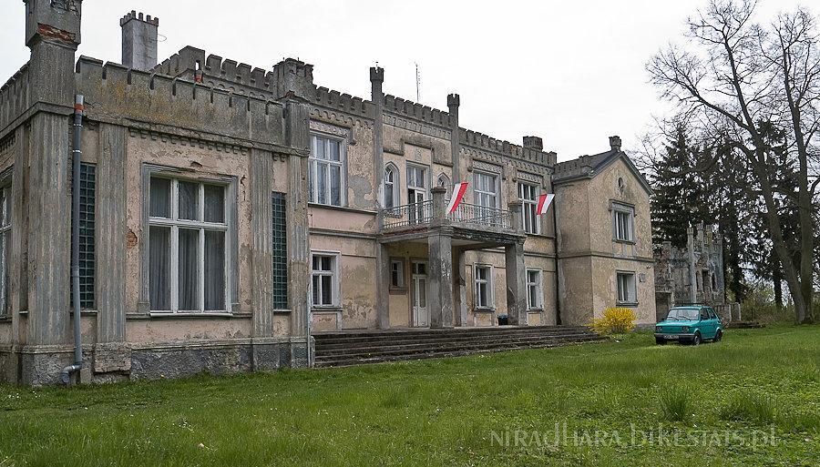 Pałac w Arcugowie