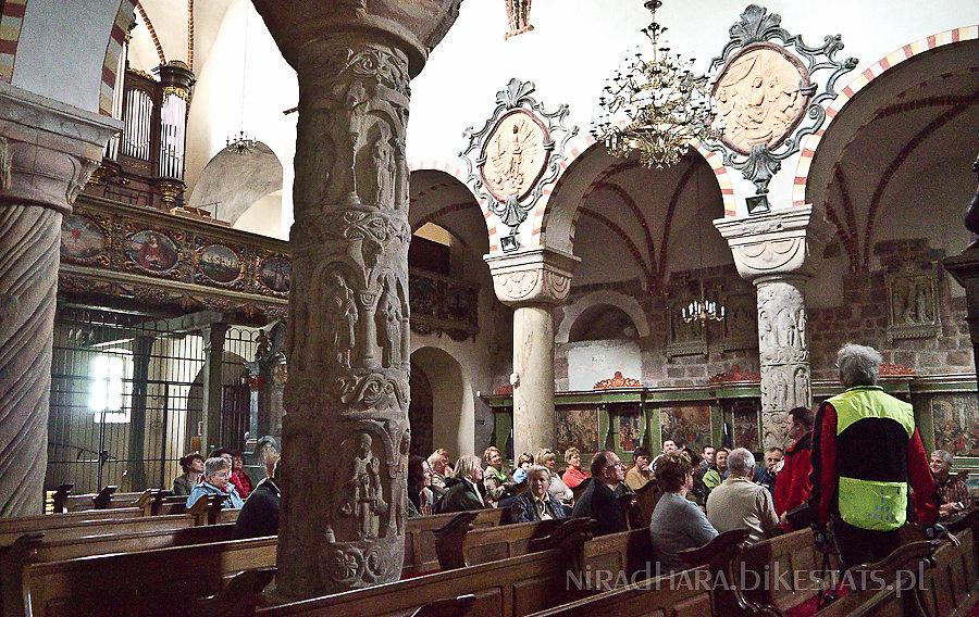 Romańskie kolumny