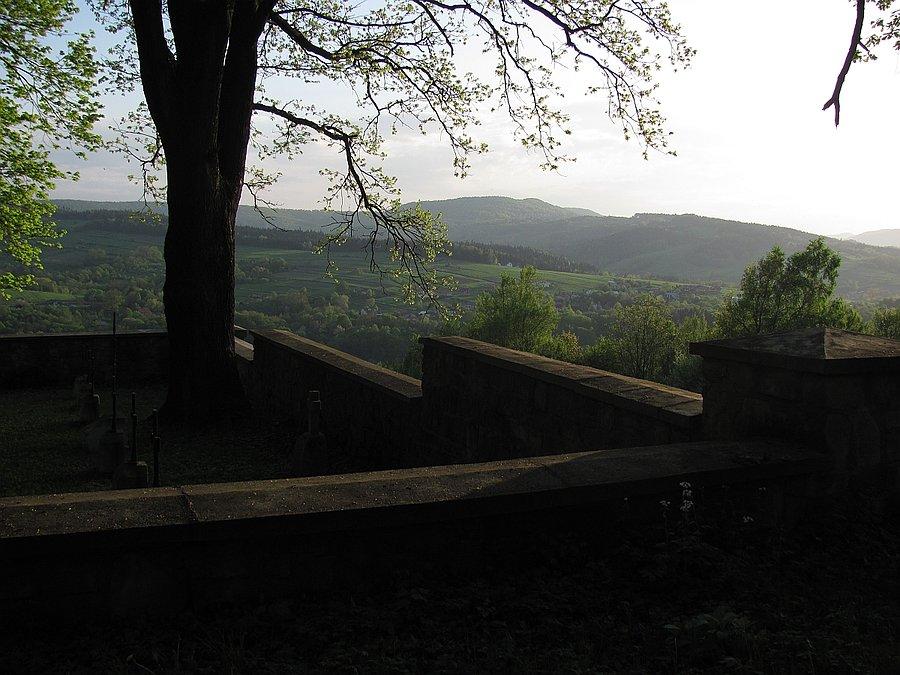Widok z cmentarza