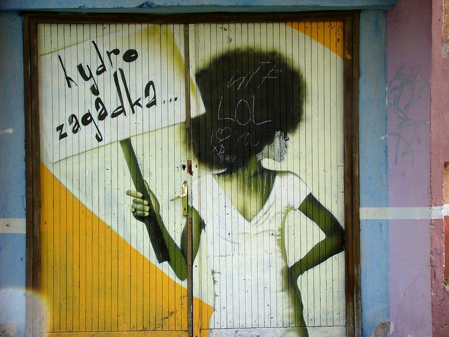 Wycieczka po Szczecinie w poszukiwaniu graffiti i murali. Pomorzany - ujęcie nr 1